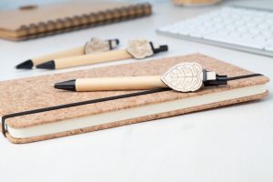 CreaClip Eco golyóstoll fekete natúr AP718189-10