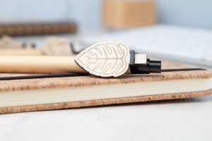 CreaClip Eco golyóstoll fekete natúr AP718189-10