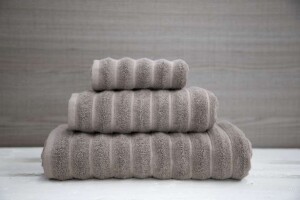 Premium Towel taupe OLP600TP-70X140